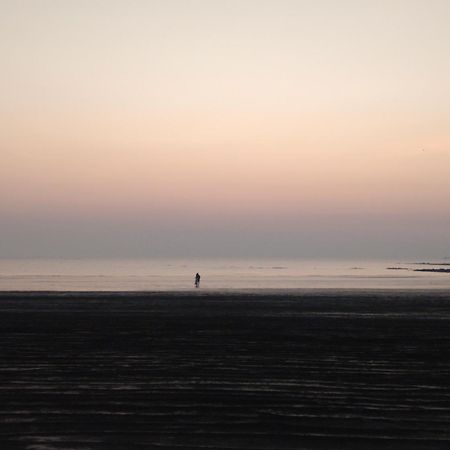 Seaswan Resort Alībāg Buitenkant foto